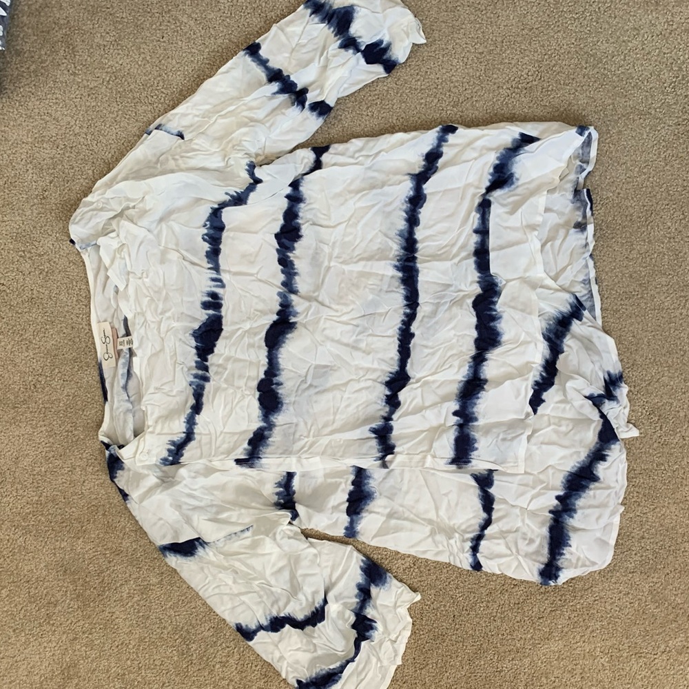 Jessica Simpson Tie Dye Nursing Cover